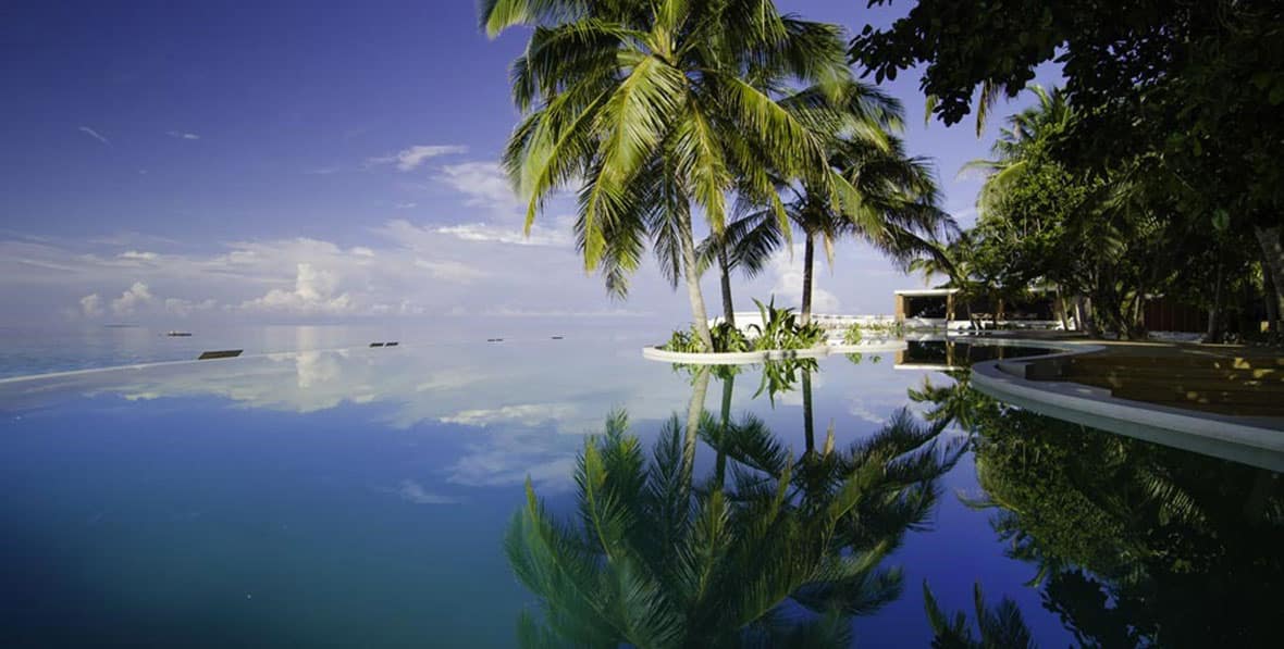 Amilla Pool Various Angles - 195.7.4.97