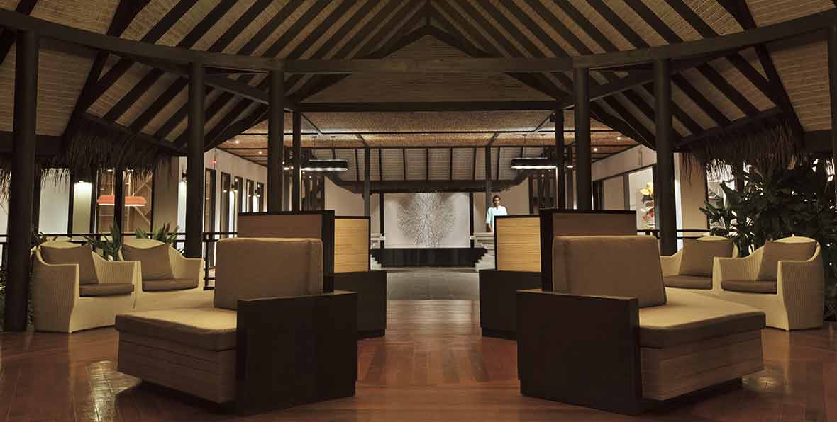 H Outrigger Konotta Maldives Resort Lobby - 195.7.4.97