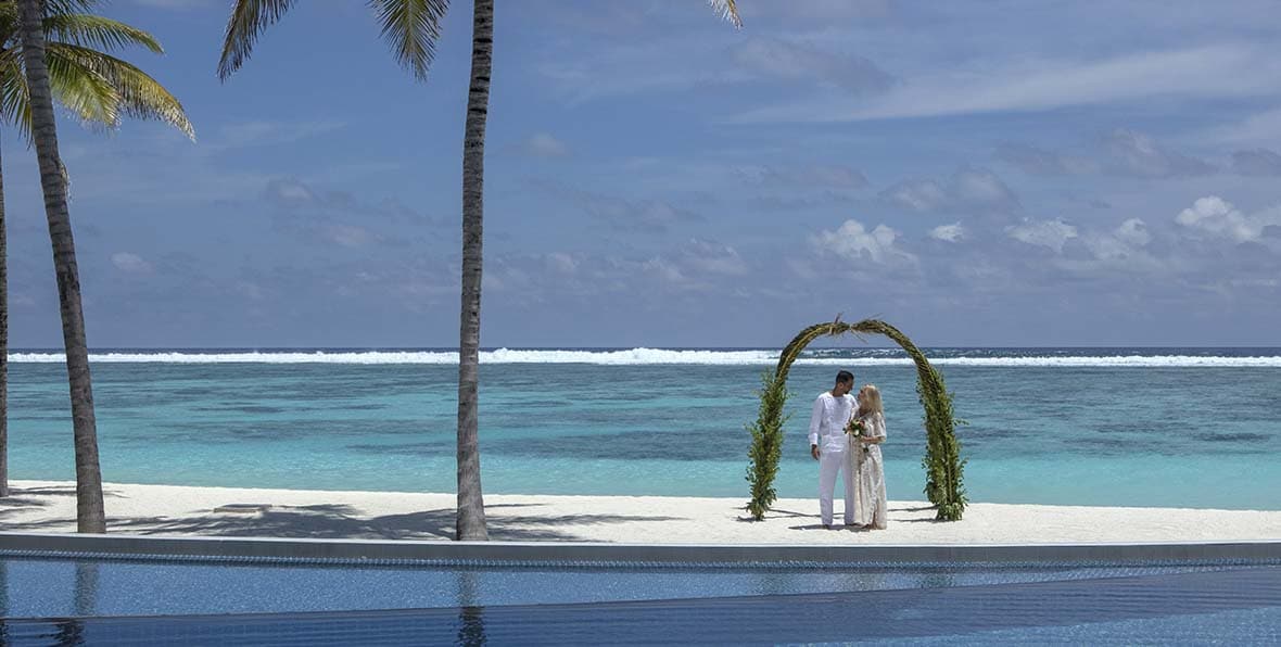 Radisson Blu Resort Maldives Wedding - 195.7.4.97