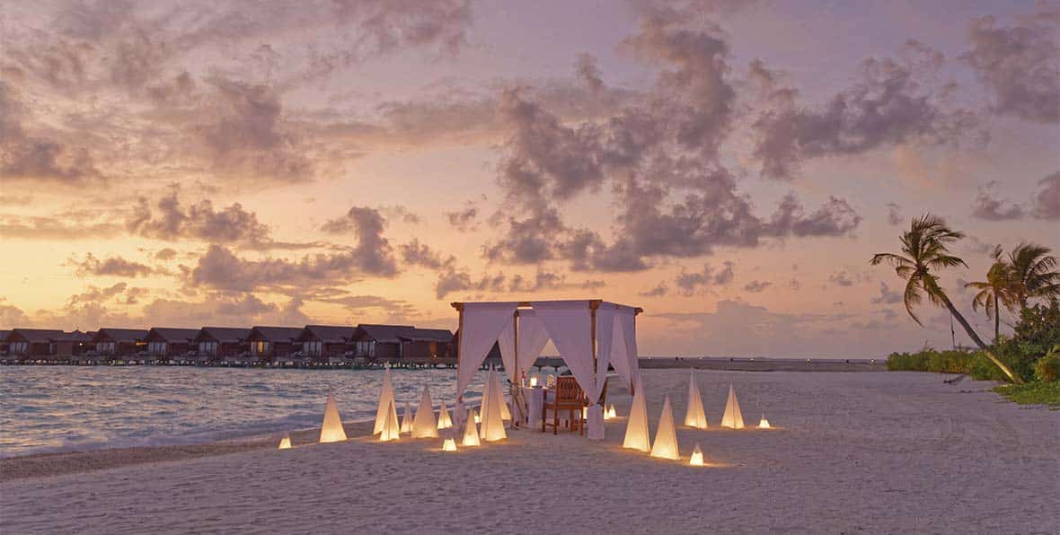 Romantic Dinner Grand Park Kodhipparu - 195.7.4.97