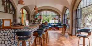 Giraffe Manor - 195.7.4.97 -