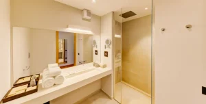 Cinnamon Velifushi - 195.7.4.97 -