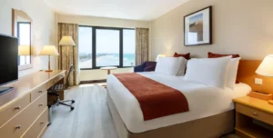 Crowne Plaza - 195.7.4.97 -