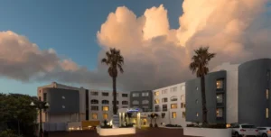 Radisson - 195.7.4.97 -