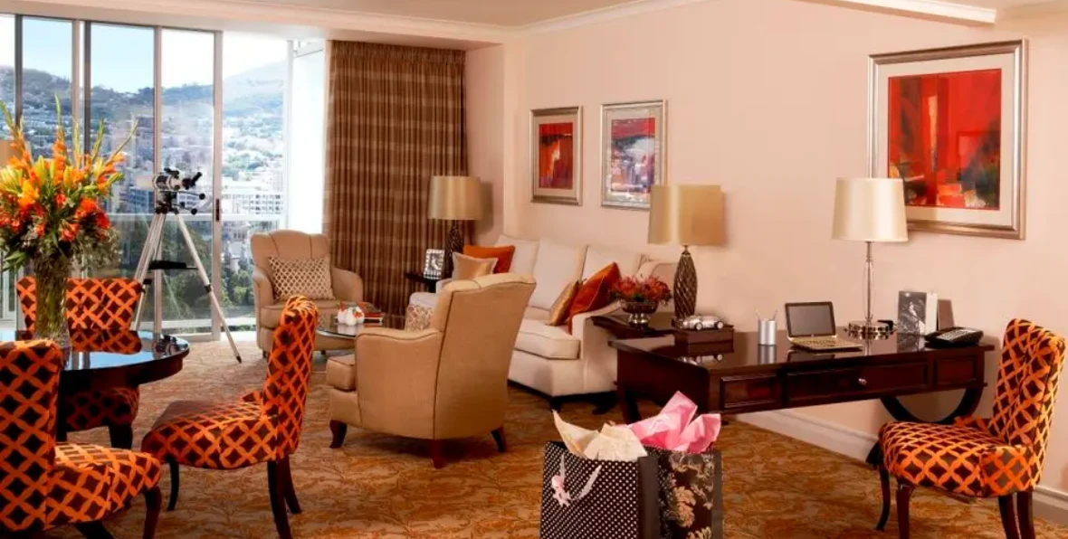 Taj Cape Town - 195.7.4.97 -