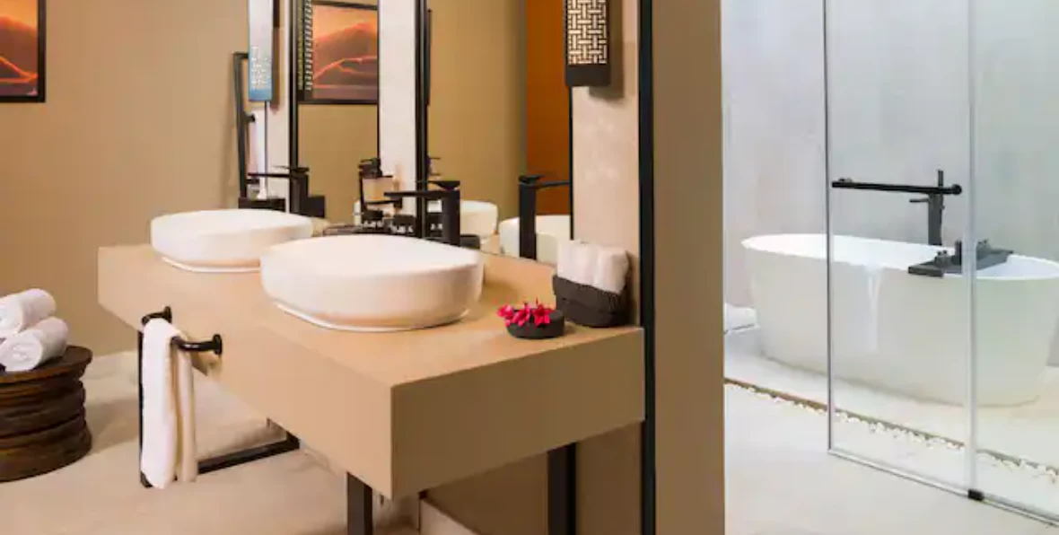 Alila Hinu - 195.7.4.97 -