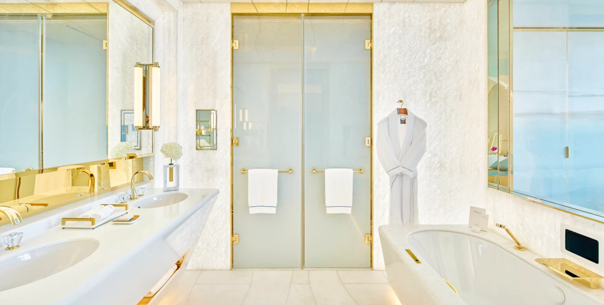 Fairmont - 195.7.4.97 -