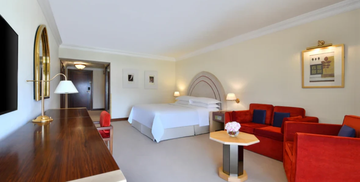 Sheraton - 195.7.4.97 -