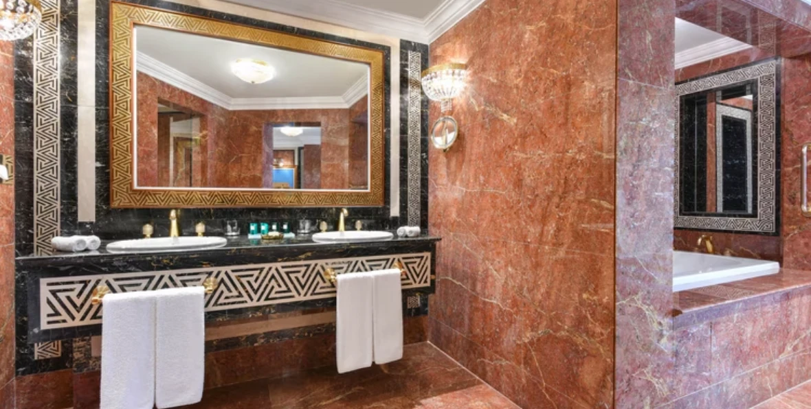 Sheraton - 195.7.4.97 -