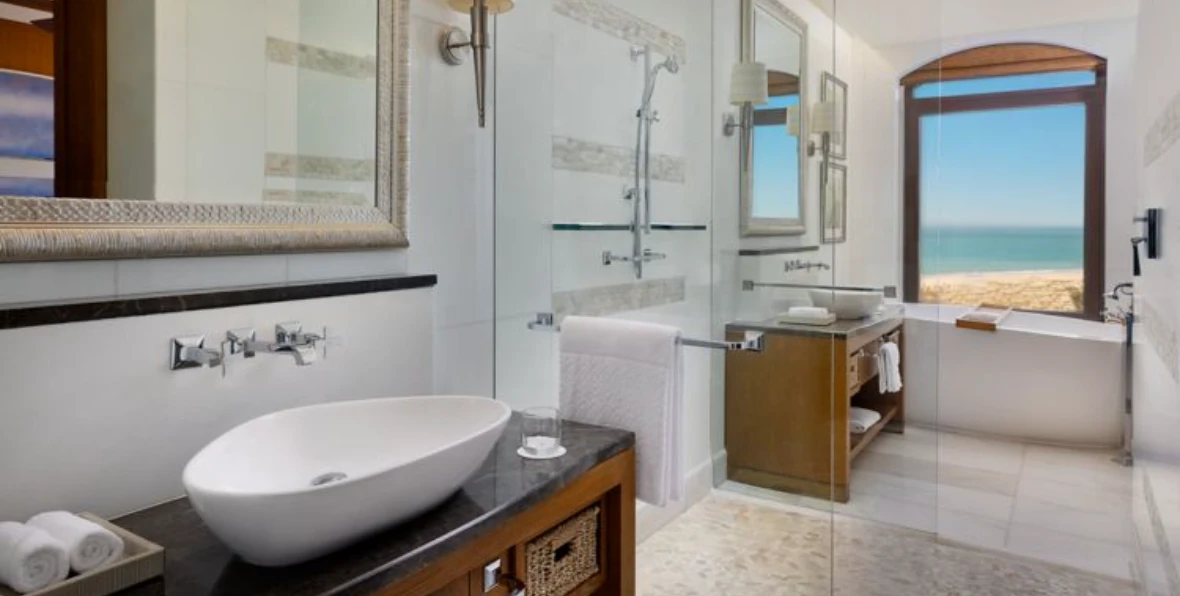 St Regis - 195.7.4.97 -