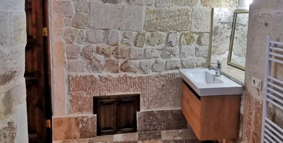 Cueva Konak - 195.7.4.97 -