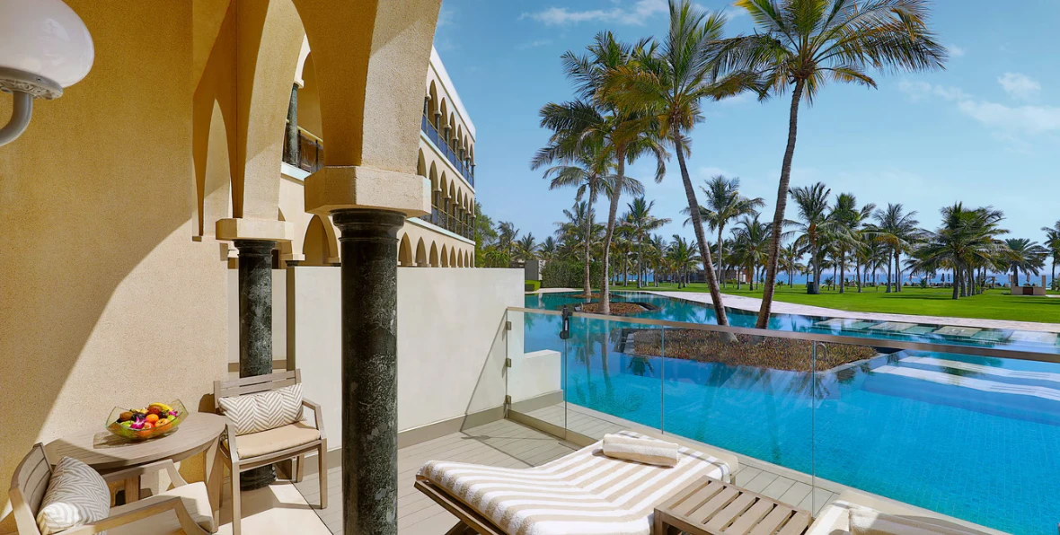 Ritz Carlton - 195.7.4.97 -