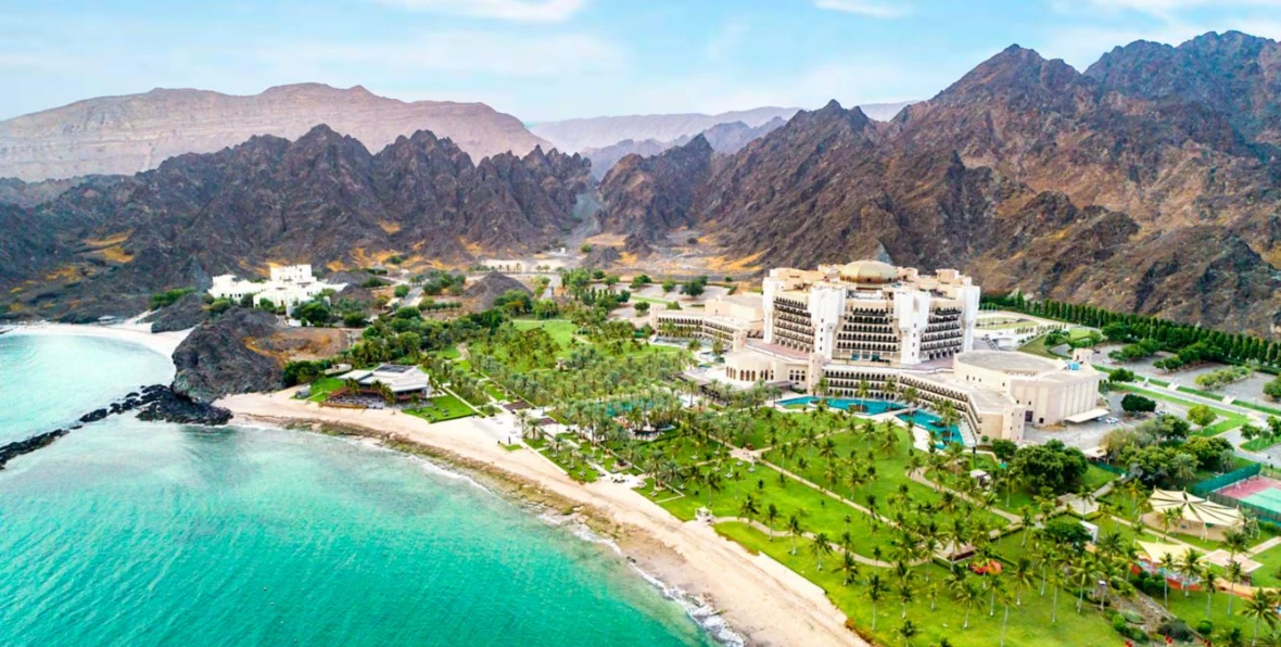 Ritz Carlton - 195.7.4.97 -