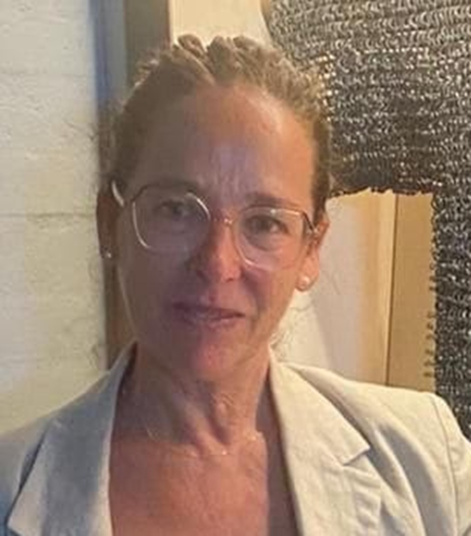 Elva Martínez Arenatours - 195.7.4.97 - Sobre Nosotros Equipo Arenatours