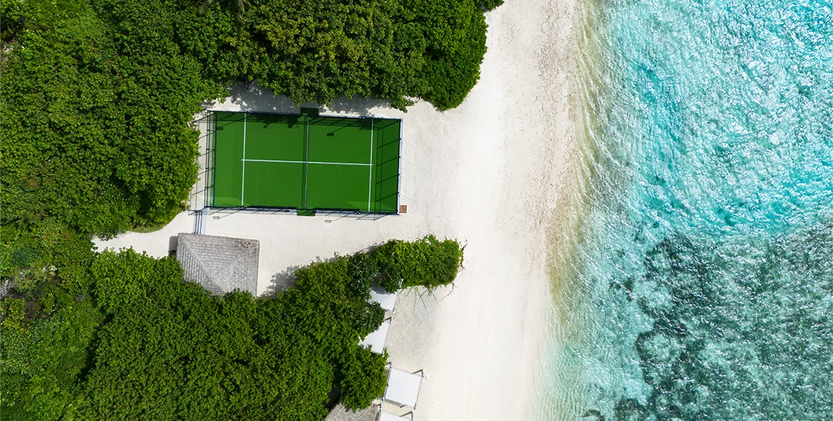 Le Meridien Maldives Resort Spa Padel - 195.7.4.97