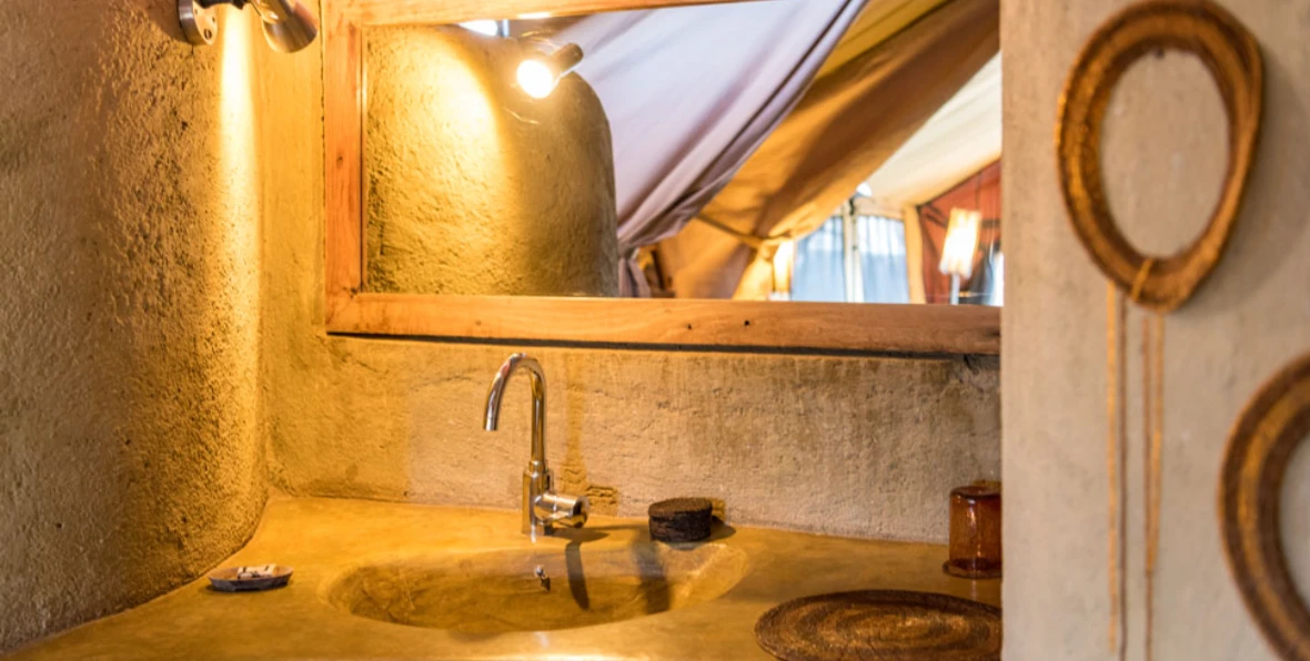 Olduvi Camp - 195.7.4.97