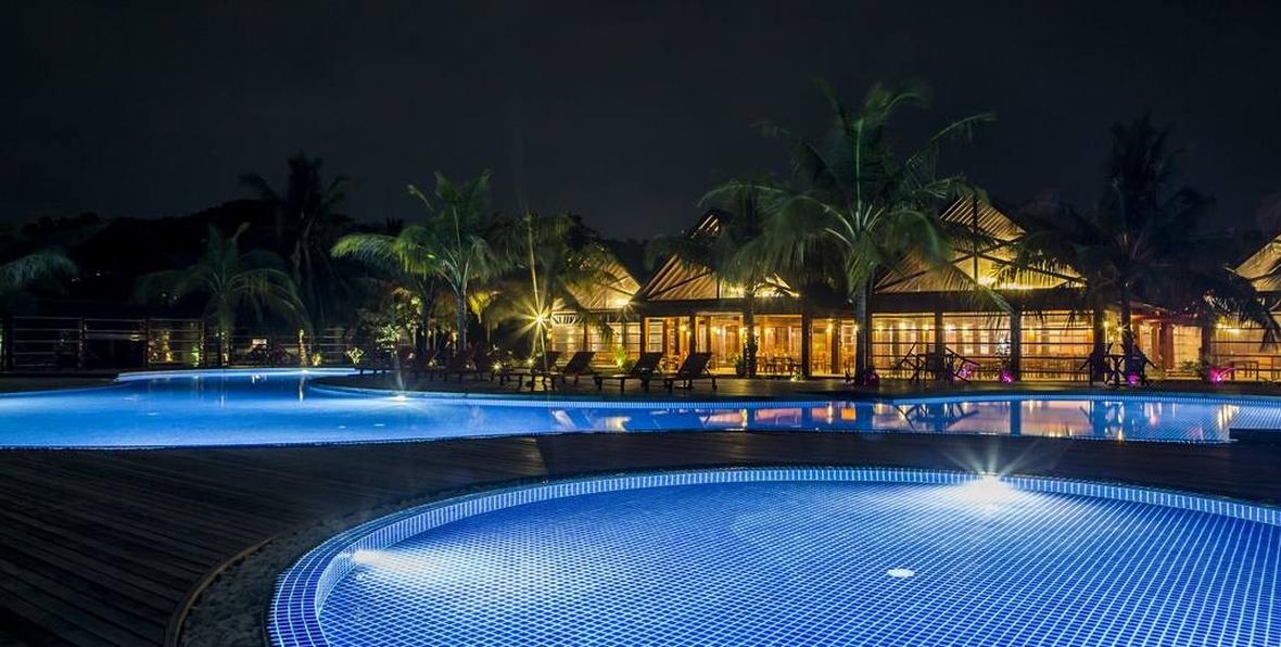 Furaveri Island Resort Spa - 195.7.4.97