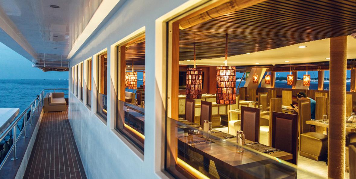 Scubaspa Ying Yang Yacht - 195.7.4.97